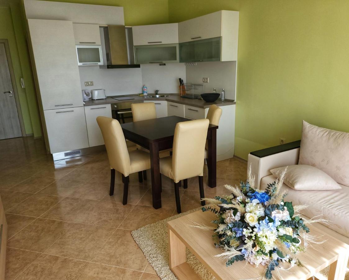 וארנה Elegantz Apartments Lamer מראה חיצוני תמונה